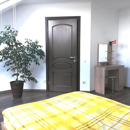 Guest House Аirport 布雷斯特 外观 照片